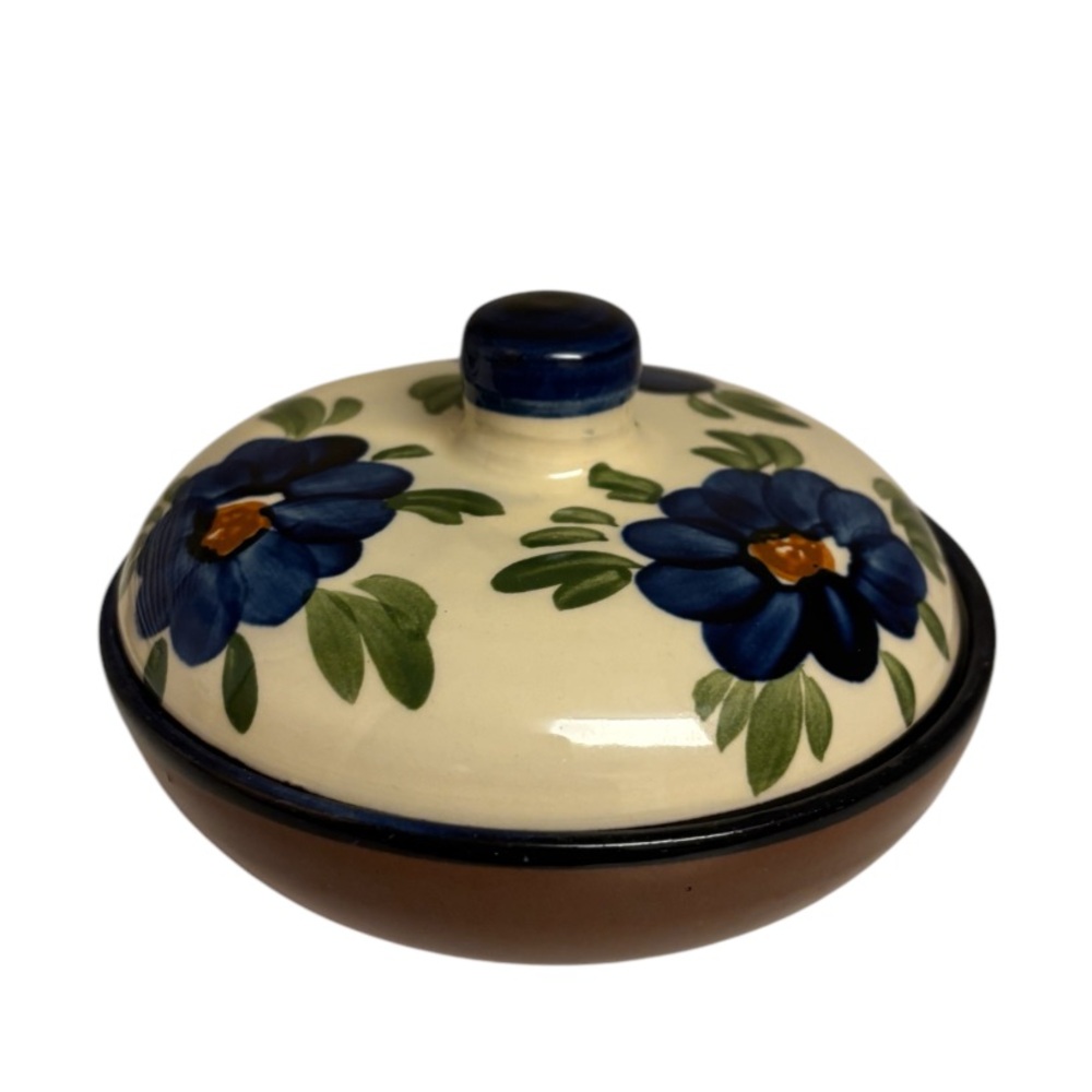 Handmade Polish Lidded Pottery Bowl. - Picture 3 of 7